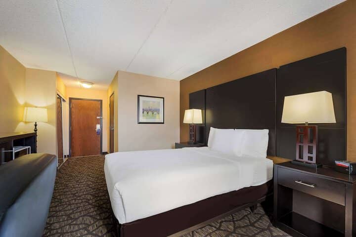 Room 41 of 82