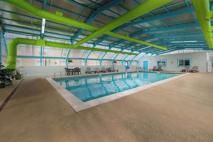 Pool 54 of 82